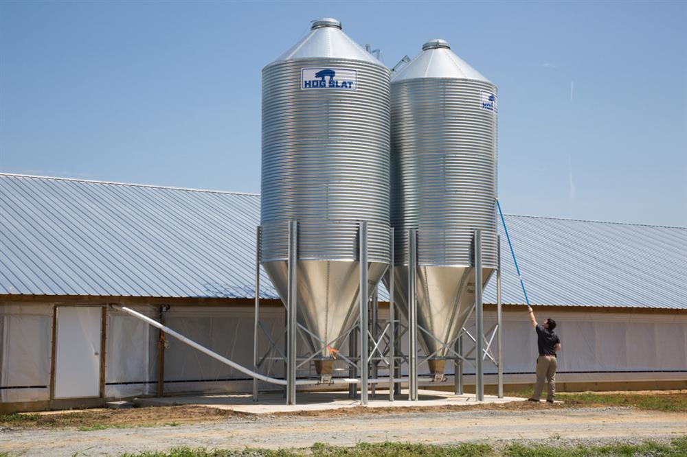 Checking Feed Bin Levels with Hog Slat Bin Stik